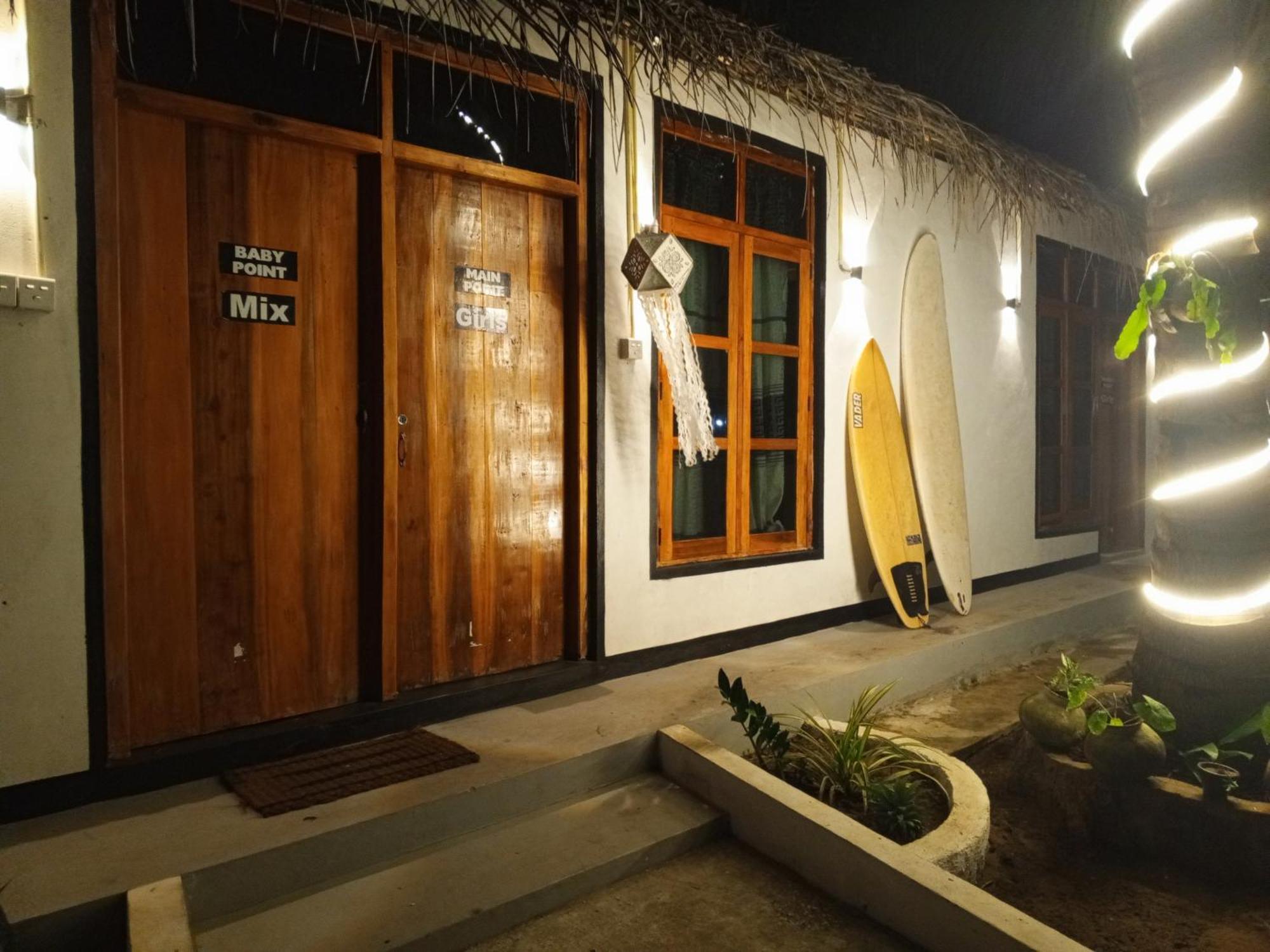 Surfing Lion Hostel ארוגם מראה חיצוני תמונה