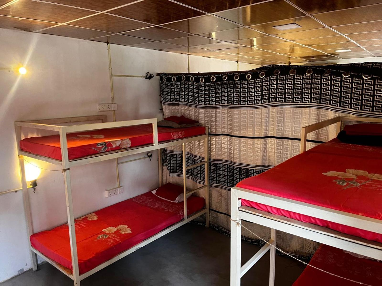 Surfing Lion Hostel ארוגם מראה חיצוני תמונה