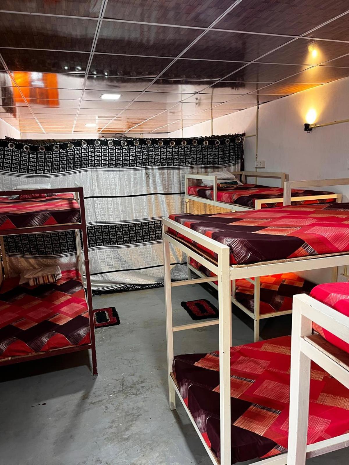Surfing Lion Hostel ארוגם מראה חיצוני תמונה